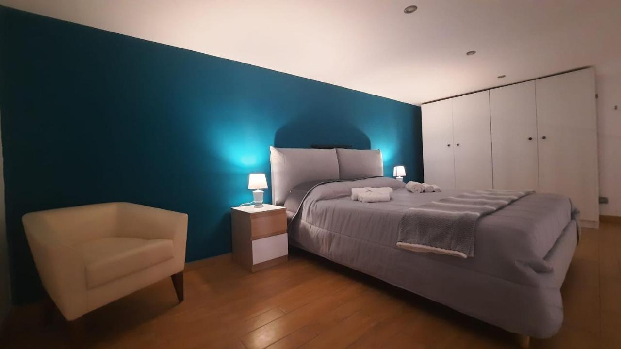 White Home Quartieri Spagnoli Neapel Exterior foto